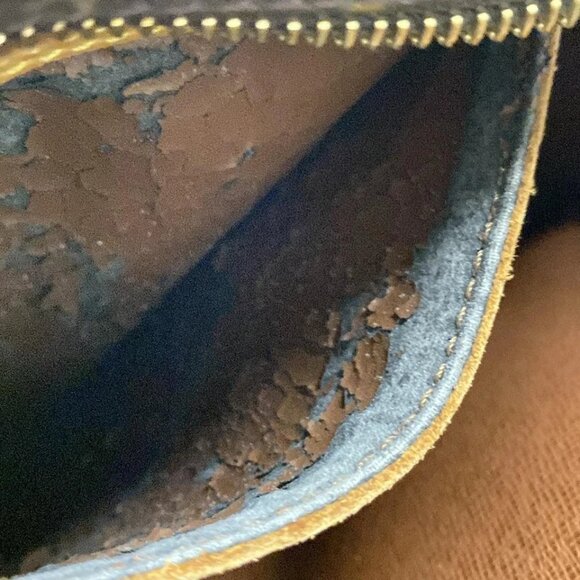 LOUIS VUITTON Blois Monogram - Shoulder Bag Monogram Canvas 573-071725 - Picture 9 of 13